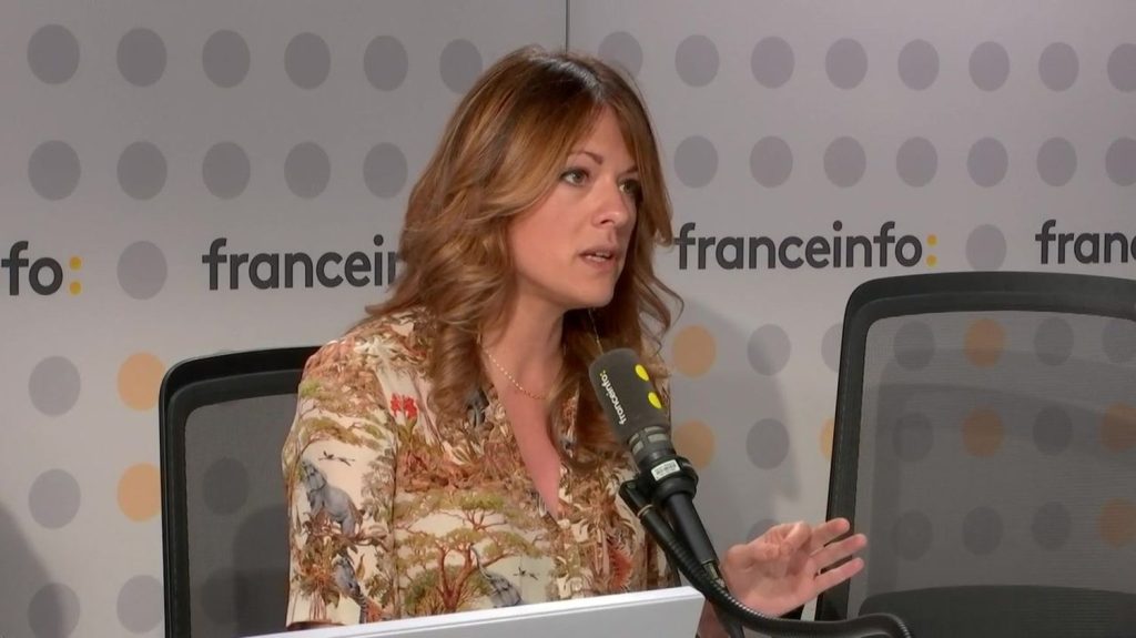 Meurtre dans une mosquée du Gard : "Jean-Luc Mélenchon fait de la récupération à des fins électorales", selon la députée macroniste Maud Bregeon

          Pour elle, Jean-Luc Mélenchon "essentialise les Français de confession musulmane" depuis plusieurs années et "voit d'abord en eux des musulmans avant de voir des Français".