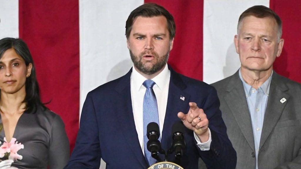 Mort du pape François : le catholicisme radical du vice-président américain J.D. Vance
