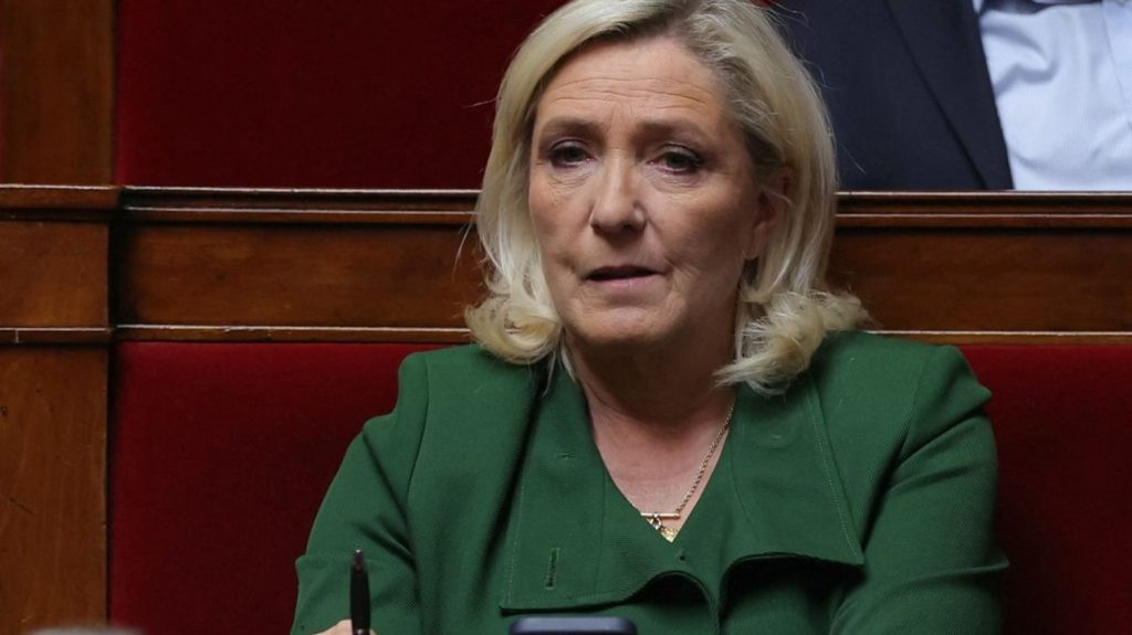 Huit mois de prison avec sursis requis pour avoir menacé la juge qui a condamné Marine le Pen