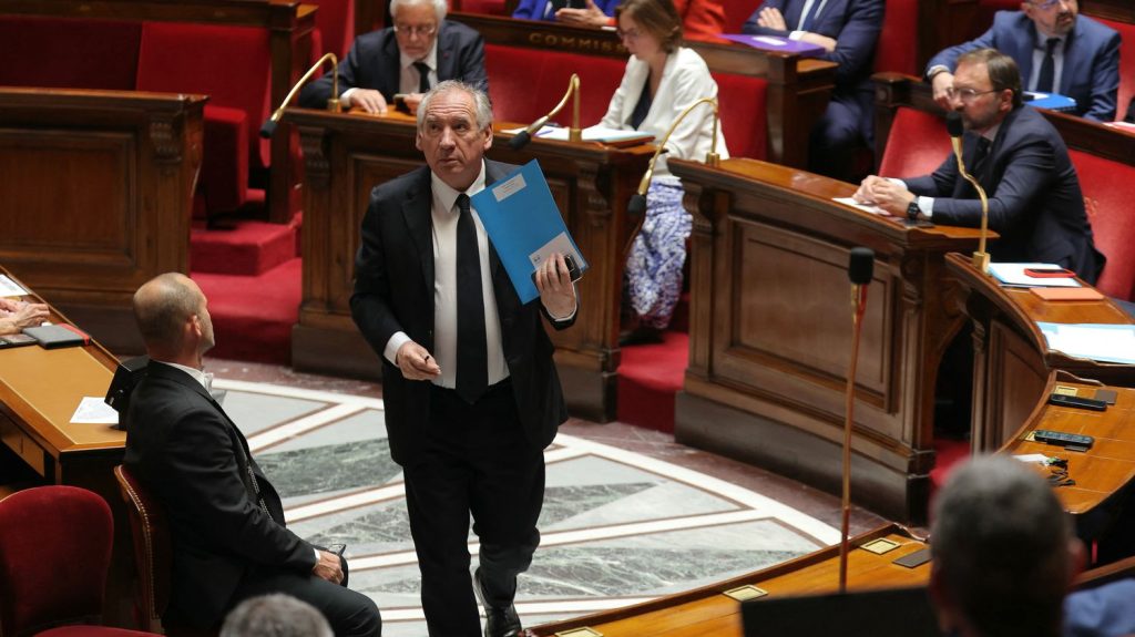 François Bayrou défend la proportionnelle, un "scrutin du pluralisme"