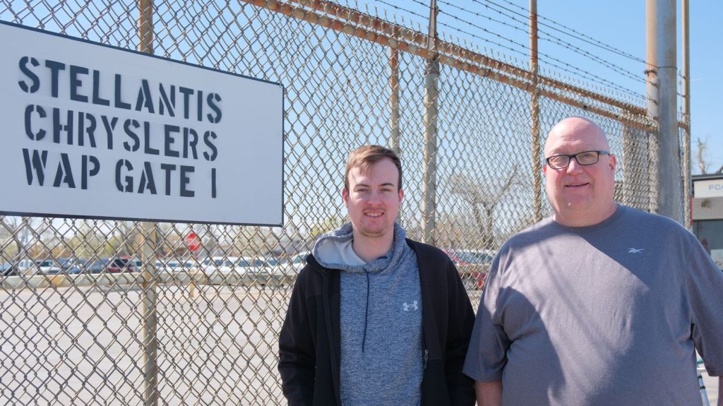:
    Reportage




  



  


  
  "Ces droits de douane, c'est une trahison" : Windsor, bastion de l'industrie automobile au Canada, souffre déjà de la guerre commerciale de Donald Trump