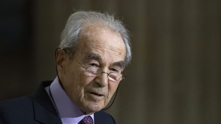 L'ancien ministre de la Justice Robert Badinter entrera au Panthéon le 9 octobre, date anniversaire de l'abolition de la peine de mort