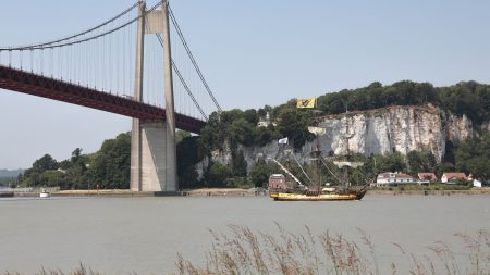 Cinq personnes, dont trois marins-pêcheurs, incarcérées après une saisie de 630 kg de cocaïne en Normandie