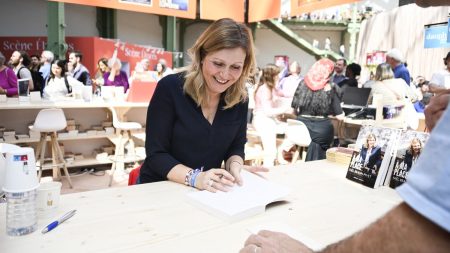 Les politiques expriment leur "plein soutien" à Yaël Braun-Pivet, de nouveau victime de menaces antisémites