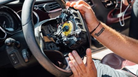 Airbag défectueux : l'UFC-Que Choisir porte plainte contre BMW, Mercedes, Toyota et Volkswagen pour pratiques commerciales trompeuses et mise en danger de la vie d'autrui