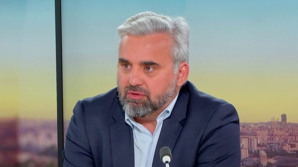 Livre-enquête sur LFI : "Nous devons faire un front unique de toute la gauche, avec les Insoumis", affirme Alexis Corbière, député Écologiste et Social.