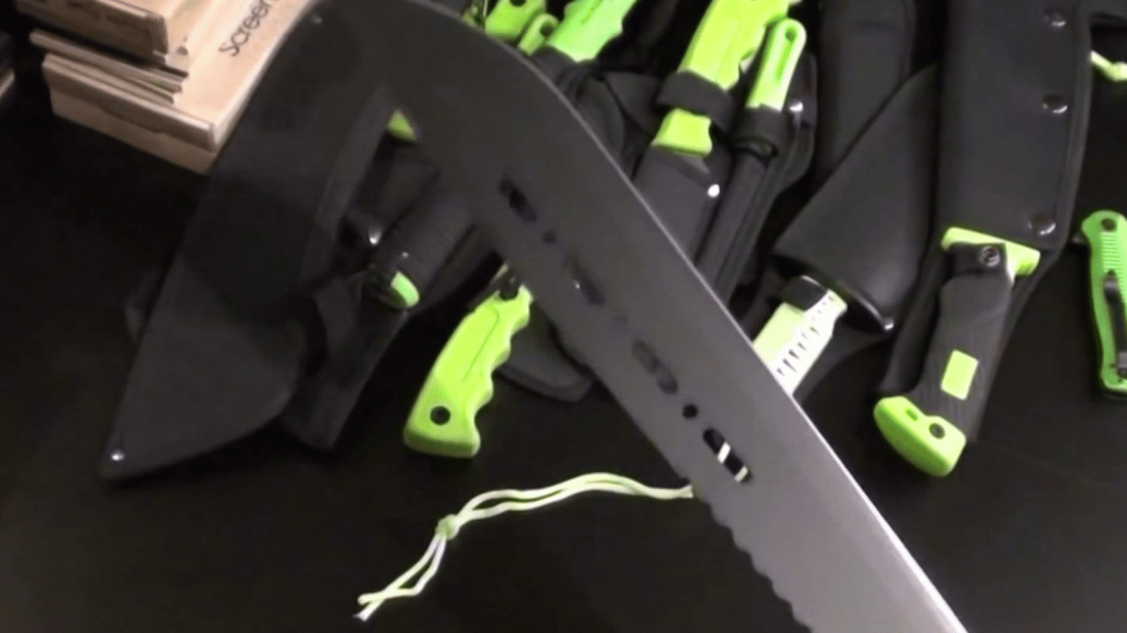 Armes blanches : ce que l’on sait sur les couteaux zombie