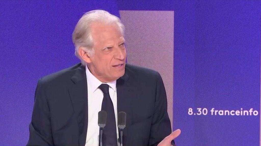 Dominique de Villepin tacle la "dérive tragique" de la droite après l'élection de Bruno Retailleau à la tête des Républicains