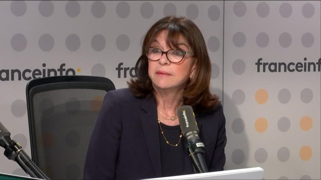 Proposition de Gabriel Attal sur "l'entrisme musulman" : "Il va interdire les babouches aussi ?", ironise la sénatrice Nathalie Goulet