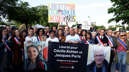 La France poursuit l'Iran à Top ONU Court contre les citoyens détenus à Téhéran
