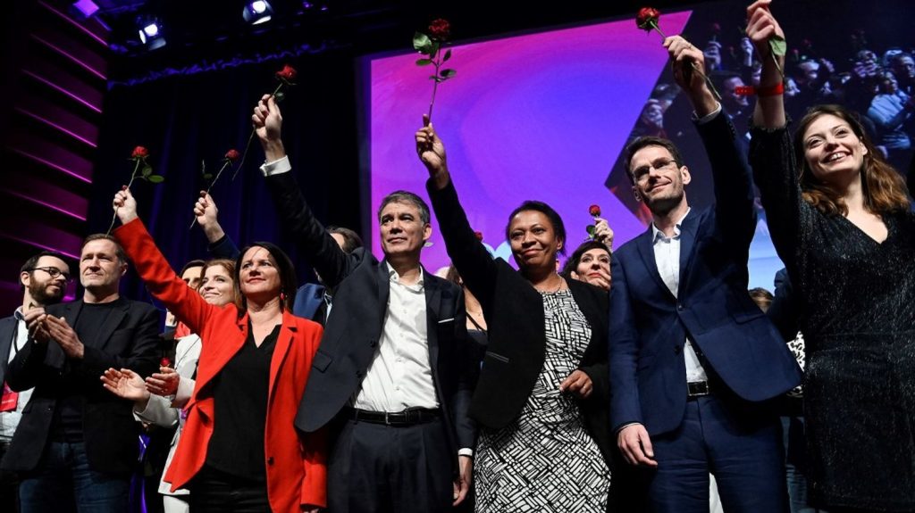:
    Édito



  



  


      

  

  
                    



  


      :
    Édito



  



  


    
    Le PS peut-il retrouver son leadership à gauche ?