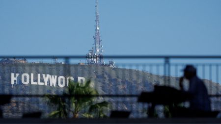 Les tarifs de Trump s'inquiètent de l'industrie du cinéma mondial sur Eve of Cannes Festival