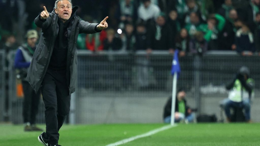 Ligue des champions: le patron du PSG Enrique joue le tag `` favori '' dans Villa Clash
