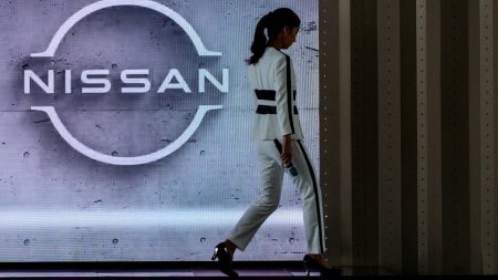 :
    le dernier publié



  



  


      

  

  
    
    Les suppressions d’emplois se multiplient chez Nissan

          Le constructeur automobile japonais s’apprête à annoncer 10 000 départs en plus des 9 000 déjà programmés en novembre 2024. Les résultats ne sont pas au rendez-vous.
    
    

      
              
          Diffusé le 13/05
                      
            



  

  
  
    
        2min