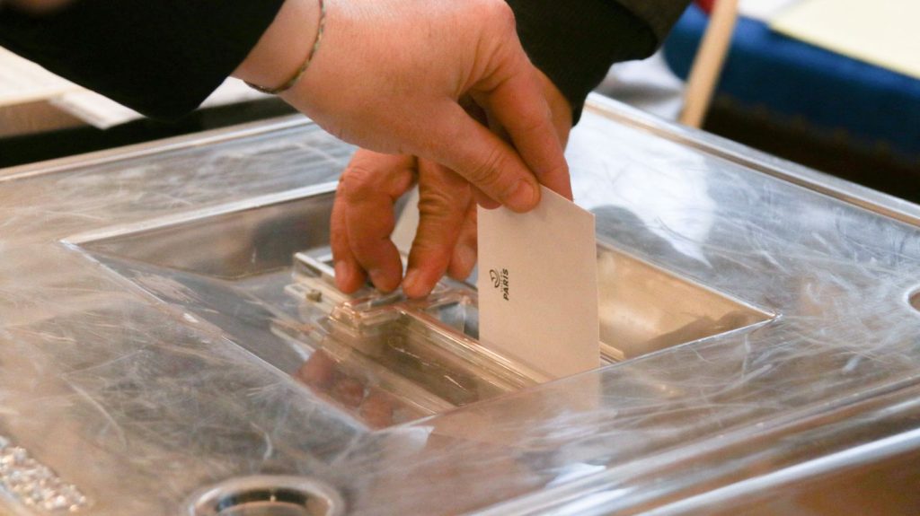 Politique : pour la première fois, la majorité du corps électoral a plus de 50 ans, selon l'Insee