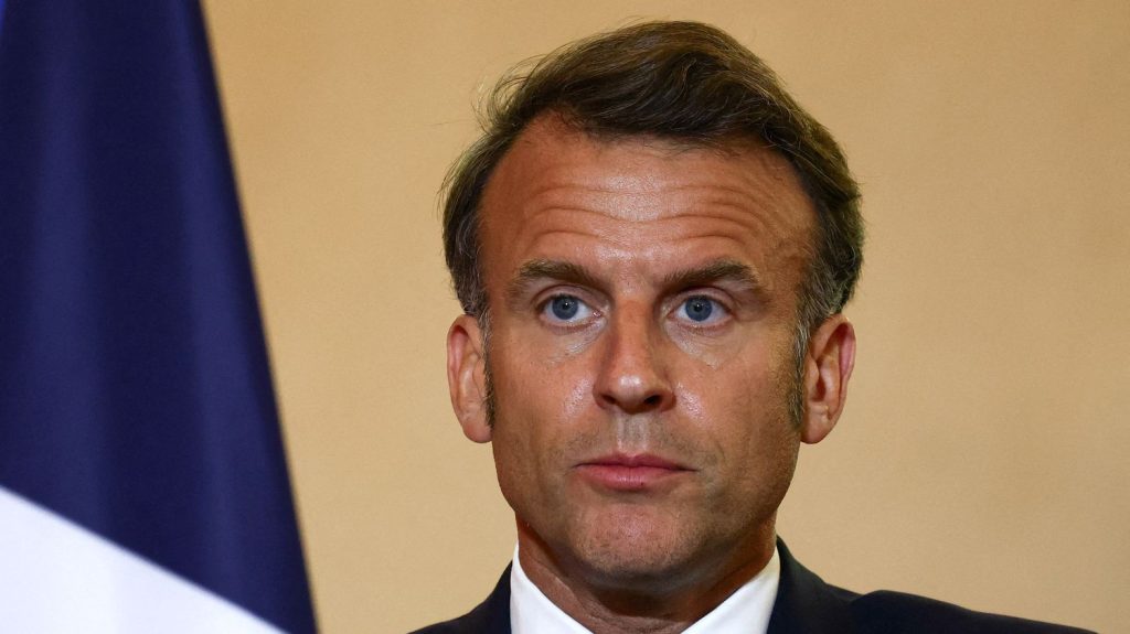 Référendums : quelles questions les partis politiques aimeraient que le président de la République pose aux Français ?