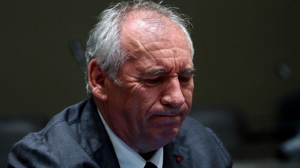 Sous serment, le Premier ministre français Bayrou nie couvrir les abus sexuels à l'école catholique