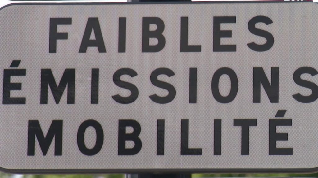 Suppression des ZFE : une décision écocide ou un pas vers l’équité sociale ?