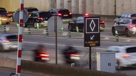 Moins de bouchons et de bruit : premier bilan plutôt positif pour la voie de covoiturage sur le périphérique parisien, après un trimestre de mise en service
