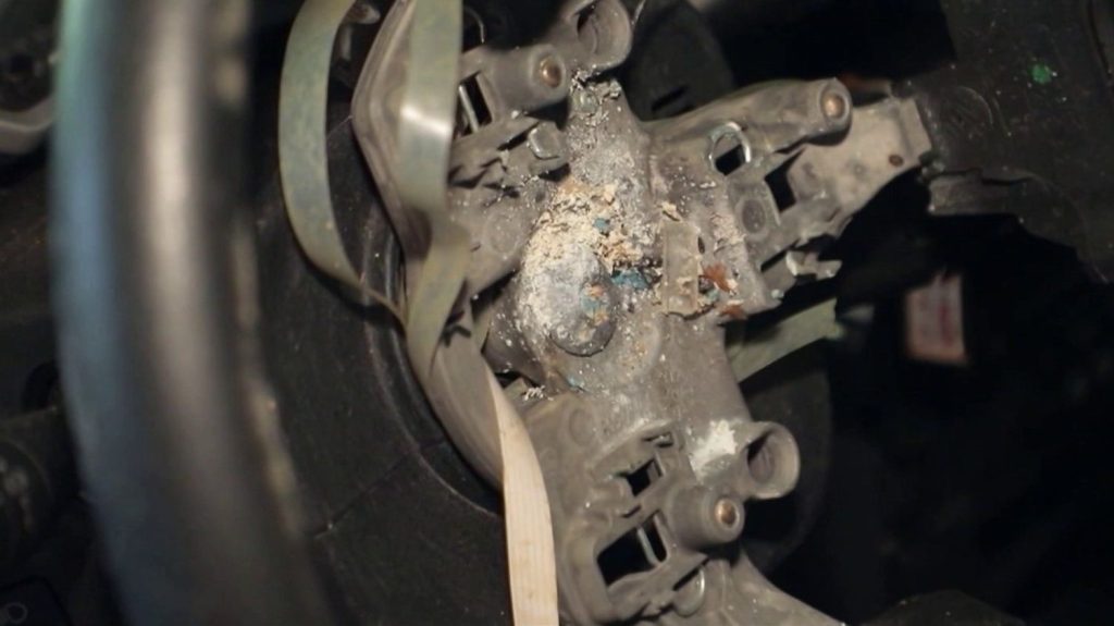 Airbags défectueux : une femme meurt dans un accident de voiture