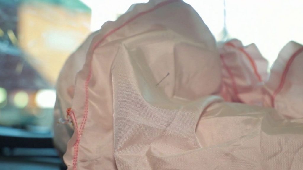 Airbags Takata défectueux : 800 000 nouveaux véhicules à l'arrêt