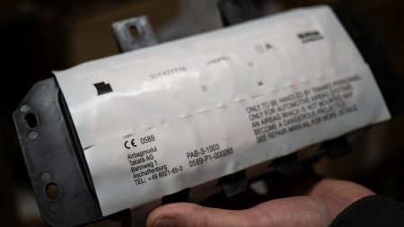 Airbags Takata défectueux : le gouvernement ordonne l'immobilisation de 800 000 véhicules supplémentaires