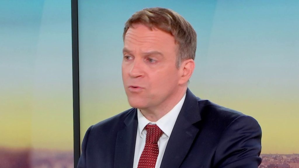ArcelorMittal : "Il y aura des suppressions de postes", admet le ministre de l’Industrie et de l’Énergie Marc Ferracci.