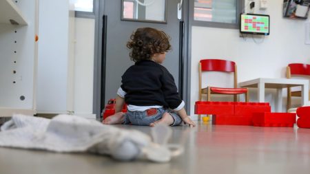 L'avantage fiscal pour la garde d'enfants ne sera pas remis en cause dans le budget pour 2026, assure le gouvernement