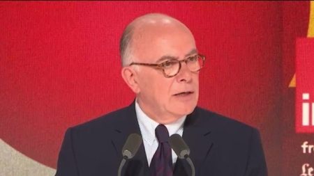 Congrès socialiste : "Rompez avec La France insoumise", demande Bernard Cazeneuve à Olivier Faure