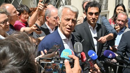 "Tout ça pour ça", "enfumage"... Après l'échec du "conclave" sur la réforme des retraites, la classe politique tacle François Bayrou