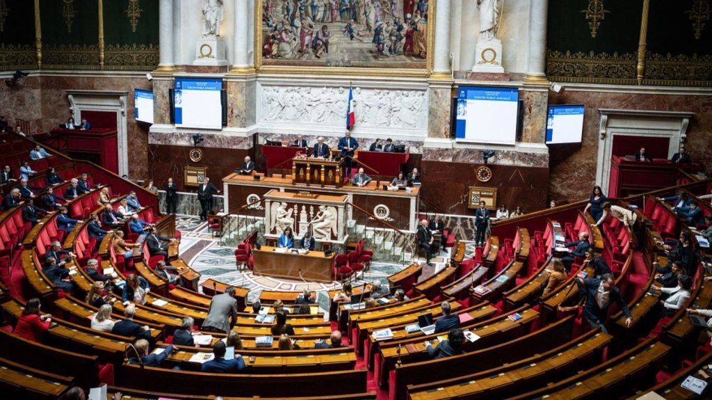 Homicide dans le Var : à l'Assemblée nationale, le meurtre raciste divise un peu plus les groupes politiques