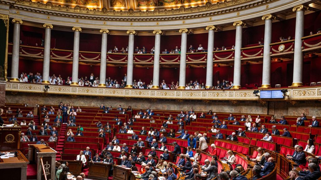 A l'Assemblée nationale, les députés approuvent en commission l'interdiction du mariage avec un étranger en situation irrégulière