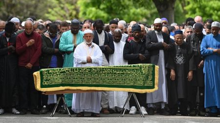 Meurtre d'Aboubakar Cissé dans une mosquée : Bruno Retailleau recevra mercredi la famille et des membres du Haut conseil des Maliens