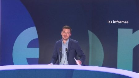 Olivier Faure réélu à la tête du PS, la suspension de MaPrimRénov'... Les informés du matin du vendredi 6 juin

          Tous les jours, les informés débattent de l'actualité autour d'Hadrien Bect et Renaud Dély.