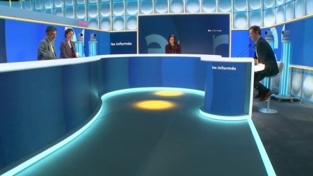 La réaction du RN après le meurtre dans le Var, duel final pour la tête du PS... Les informés du matin du jeudi 5 juin

          Tous les jours, les informés débattent de l'actualité autour de Salhia Brakhlia et Renaud Dély.