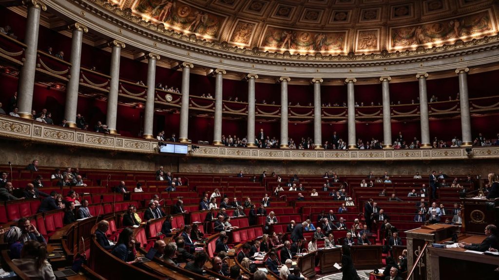 "Les Français n'ont pas tourné la page" : une résolution du groupe communiste visant à abroger la réforme des retraites débattue à l'Assemblée