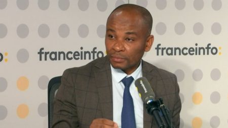 Projet de loi pour "refonder" Mayotte : "La priorité des priorités, c’est la sécurité", affirme le maire de Mamoudzou