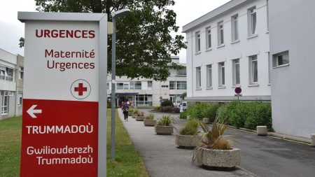 Les urgences de l'hôpital de Carhaix vont rouvrir en journée cinq jours sur sept à partir de novembre, annonce le ministre de la Santé Yannick Neuder