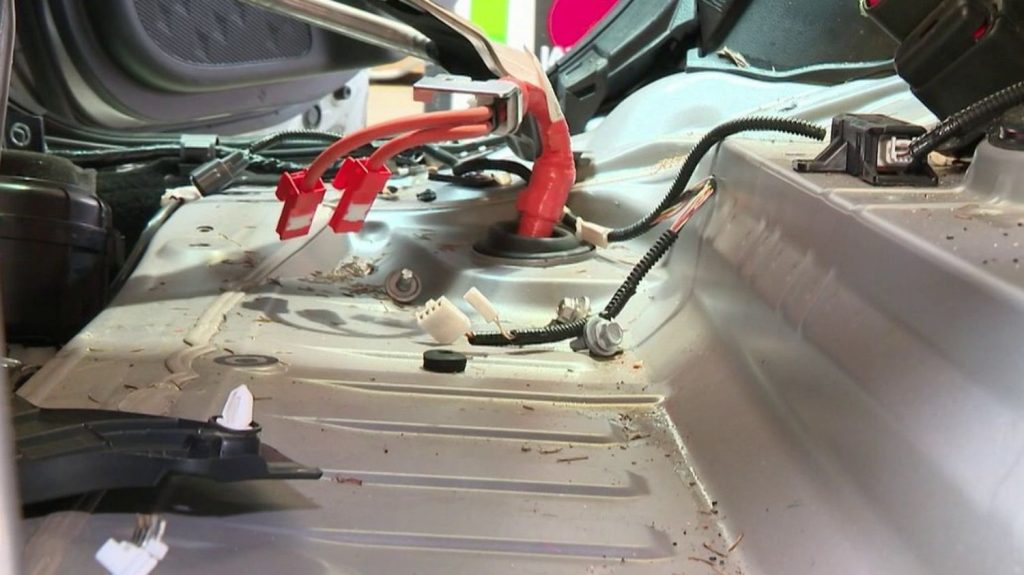 Les vols de batteries explosent sur les voitures hybrides