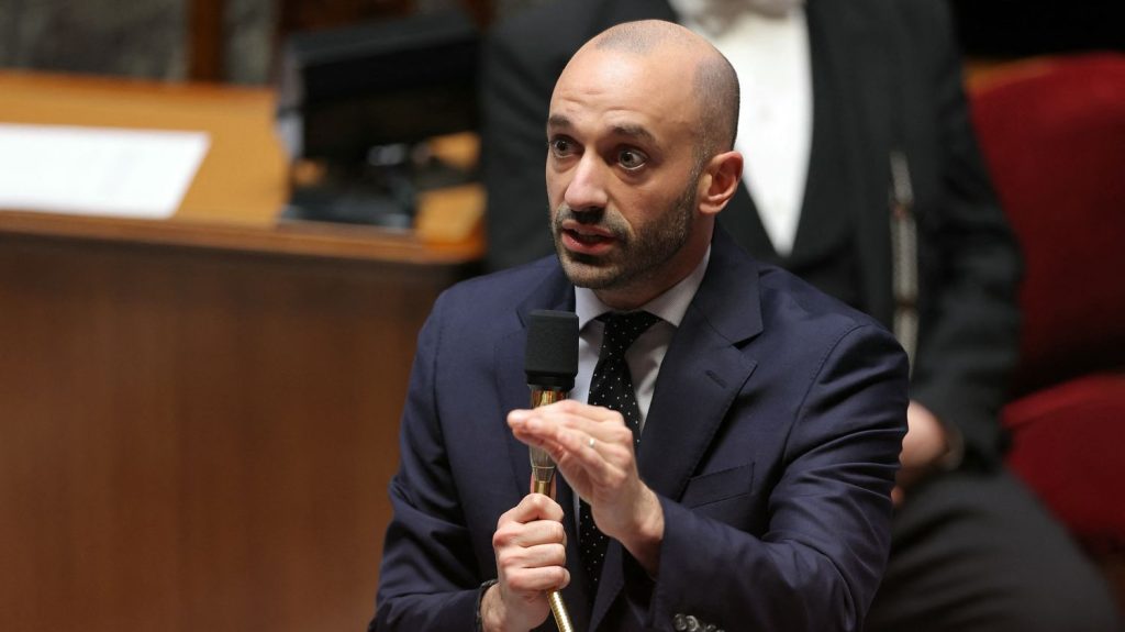 Critiques de Bruno Retailleau sur le macronisme : "Je crois qu'il se trompe", "il faut qu'on se respecte", répond le ministre Benjamin Haddad