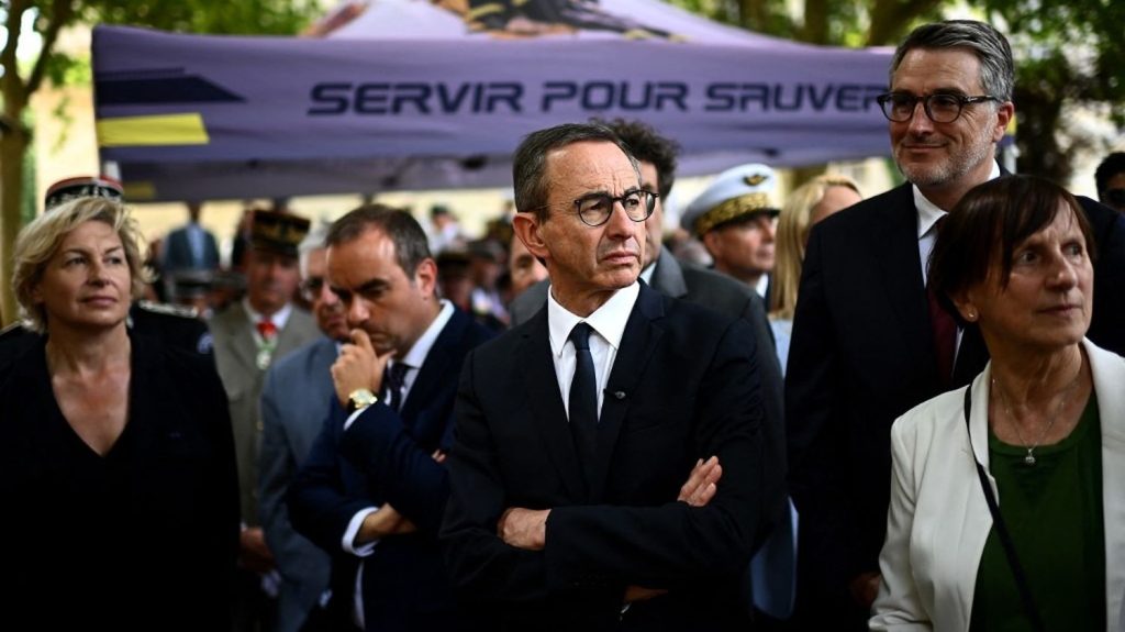 "Cela montre que sa voix porte" : recadré par Emmanuel Macron, Bruno Retailleau cherche à construire le "projet présidentiel de LR", assure son entourage
