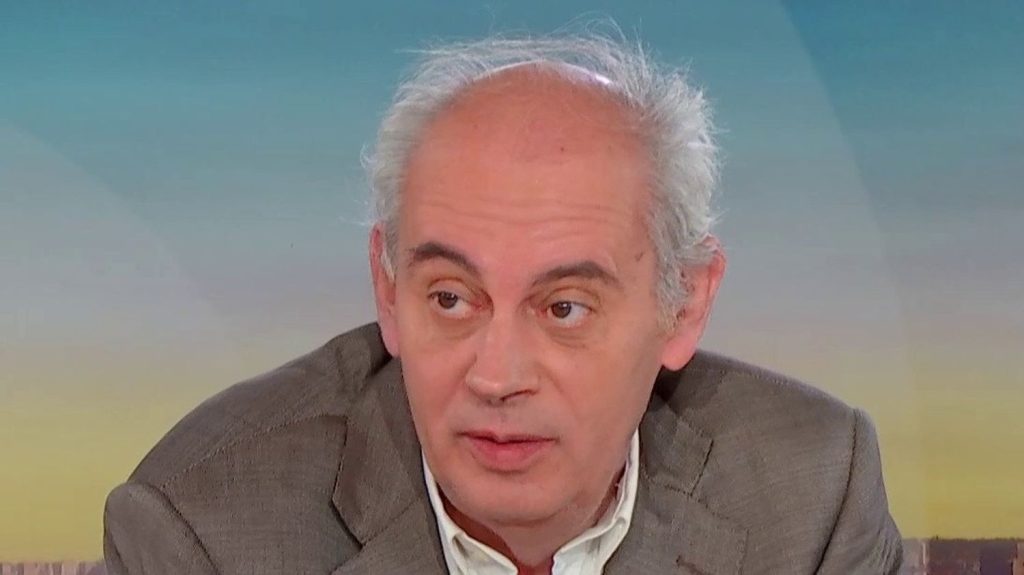 Budget 2026 : "L'équation budgétaire est d'autant plus compliquée que l'équation parlementaire est compliquée", pointe Arnaud Benedetti, rédacteur en chef de la "Revue politique et Parlementaire"