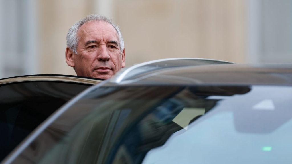 Budget 2026 : le bloc central, un bloc fragile derrière François Bayrou