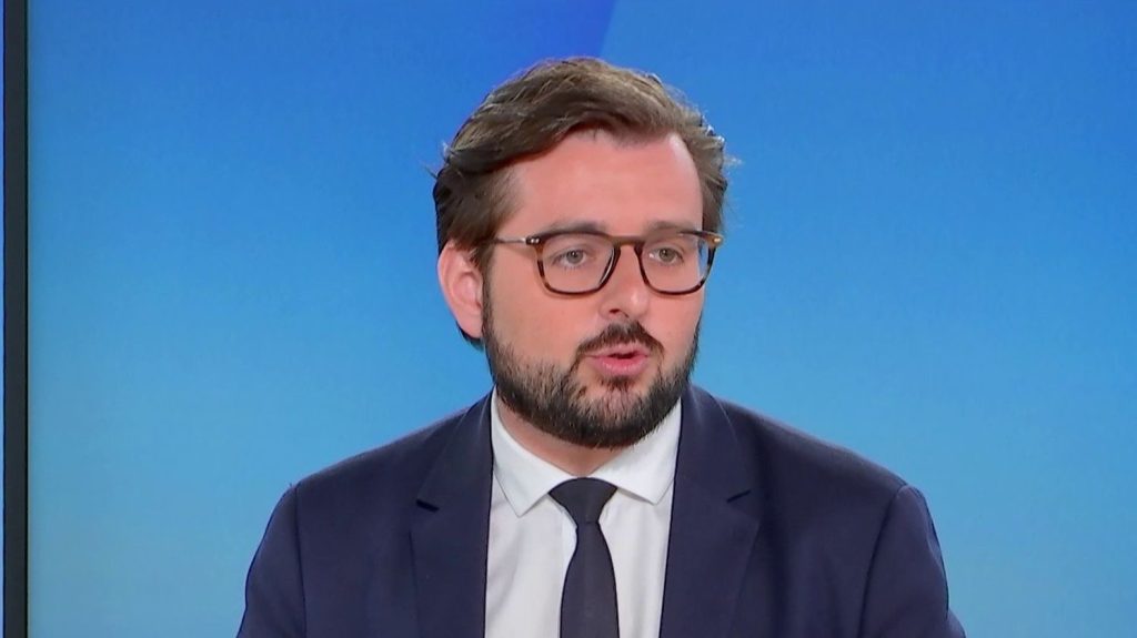 Budget 2026 : "Si on réduit trop vite le déficit, on va avoir de l’austérité", affirme Philippe Brun, député socialiste de l’Eure