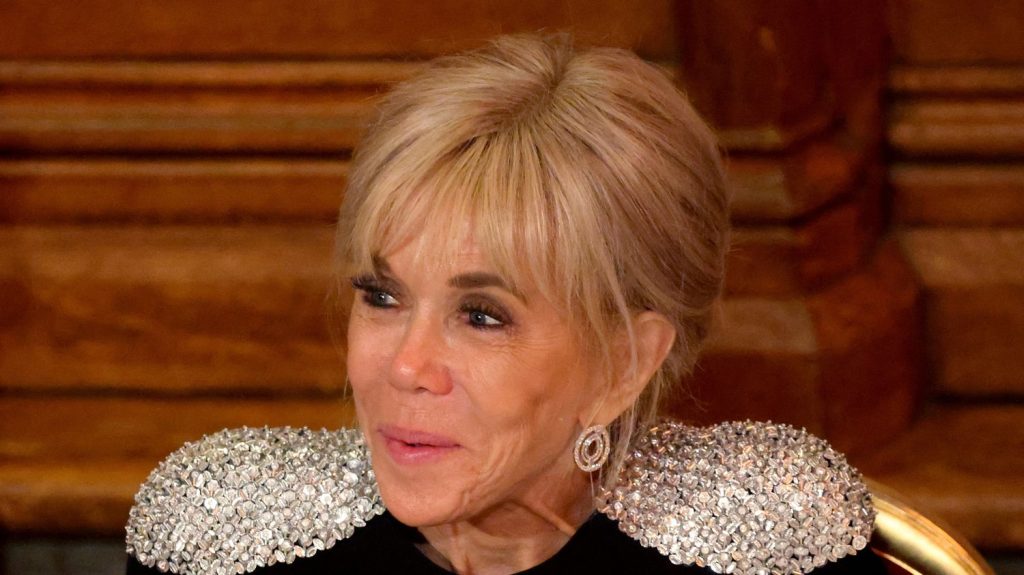 Deux femmes sont relaxées par la justice alors qu'elles avaient diffusée des rumeurs sur Brigitte Macron transgenre