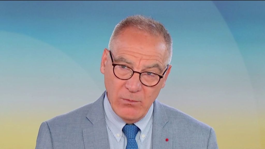 Coopération franco-allemande : "l’urgence, c'est les droits de douane de Donald Trump", selon Patrick Martin-Genier expert des questions européennes
