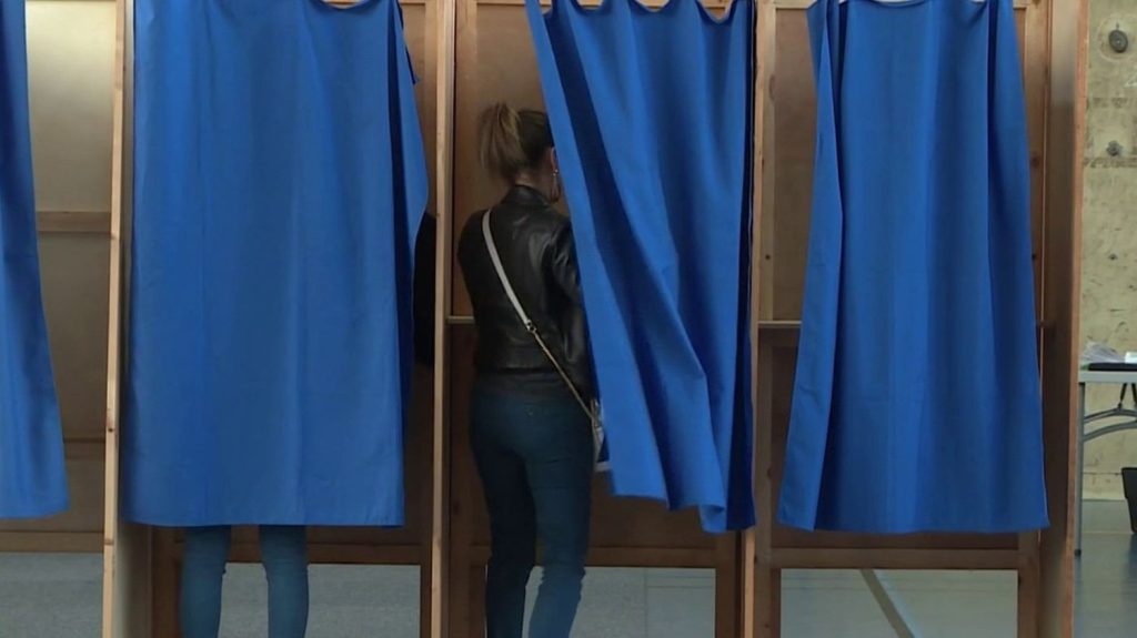 Élections municipales : le scrutin réformé à Paris, Lyon et Marseille