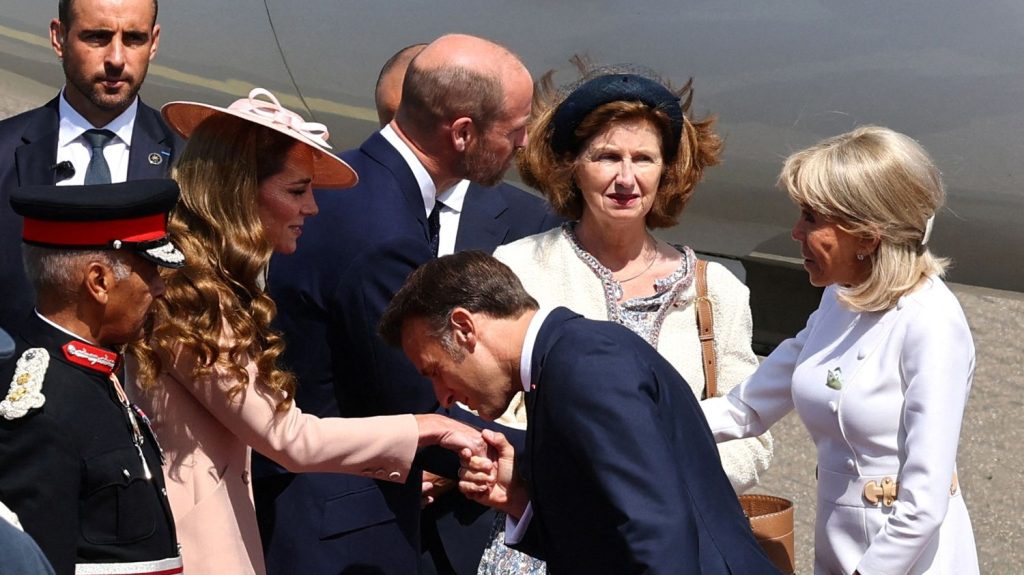 Emmanuel Macron est arrivé au Royaume-Uni pour une visite de trois jours, accueilli par le prince William et la princesse Kate
