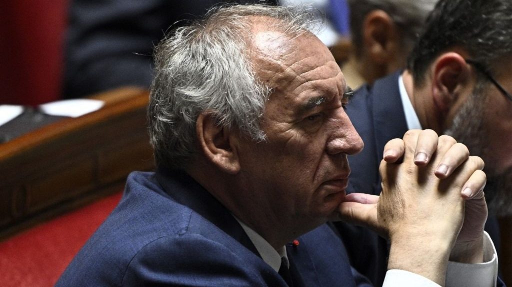 :
    Infographies



  



  




      

  

  
                    



  


      :
    Infographies



  



  




    
                Motion de censure : votre député a-t-il voté pour renverser le gouvernement de François Bayrou ? 
    (nouvelle fenêtre)