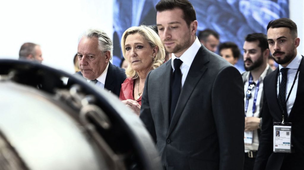 Soupçons sur le financement des campagnes de 2022 et 2024, siège et domiciles visés... Ce que l'on sait des perquisitions qui visent le Rassemblement national